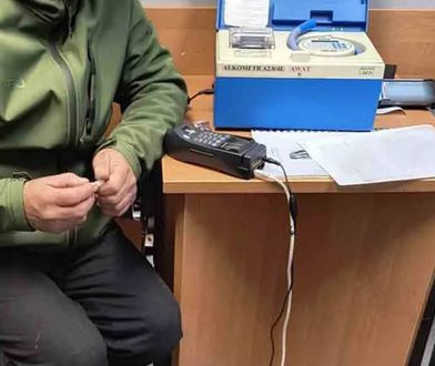 Po ośmiu piwach pojechał po żonę. Zatrzymany drwił z policjantów