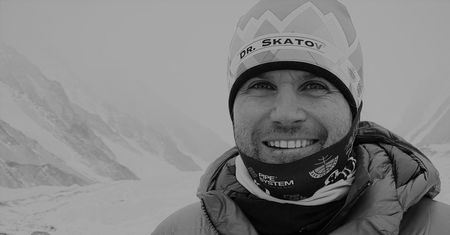 Tragedia pod K2. Alpinista spadł w przepaść