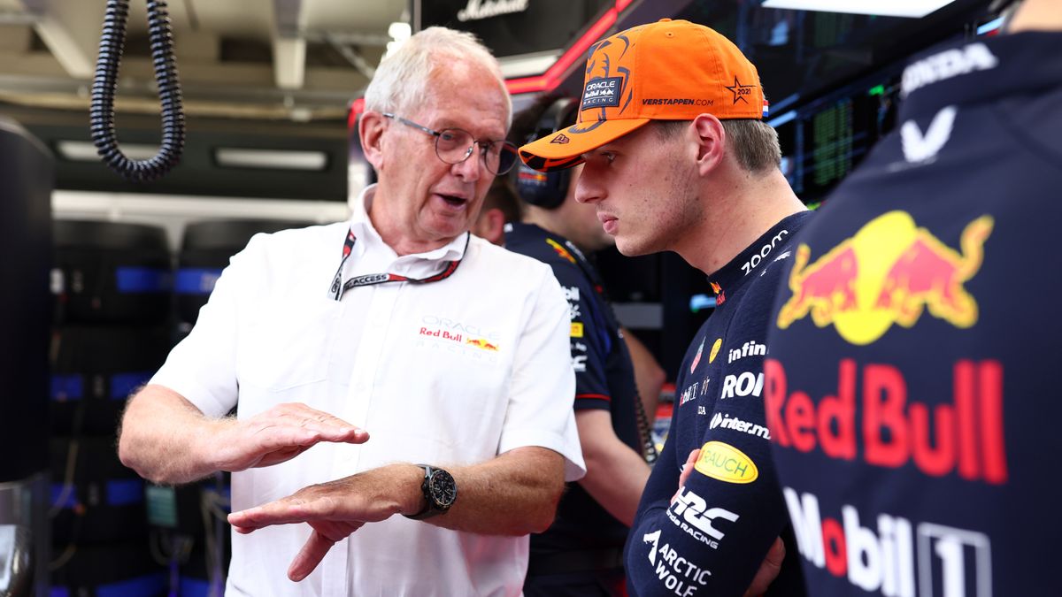 Materiały prasowe / Red Bull / Na zdjęciu: Helmut Marko (z lewej) i Max Verstappen