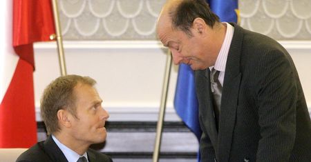 Takie machlojki robili Włosi i Grecy. Zobacz triki Rostowskiego