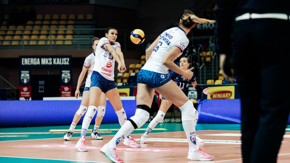 Materiały prasowe / tauronliga.pl / Michał Rabiega / Na zdjęciu: siatkarki Energi MKS-u Kalisz. Przyjmuje Zuzanna Kuligowska