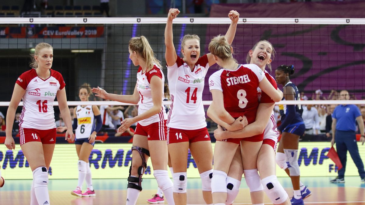 WP SportoweFakty / Justyna Serafin / Na zdjęciu: radość siatkarek reprezentacji Polski