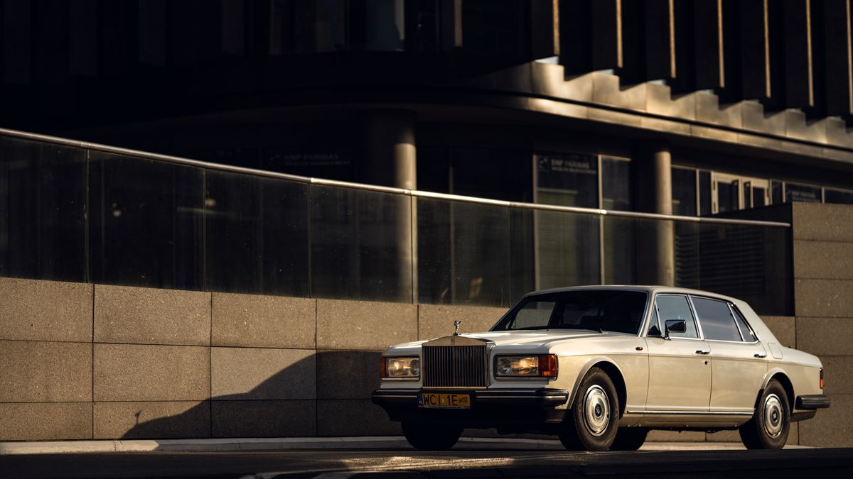 Rolls-Royce to z pewnością samochód, którym każdy powinien przejechać się raz w życiu