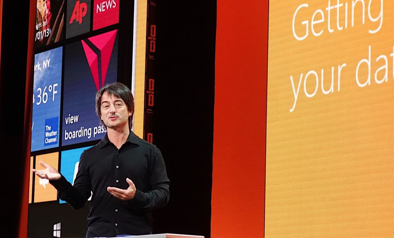 Joe Belfiore, wiceprezes działu mobilnego Windowsa, też korzysta z iPhone'a