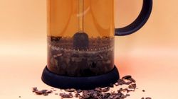 Herbata dobra dla umysłu. Poprawia koncentrację, koi napięcie, zdrowo pobudza