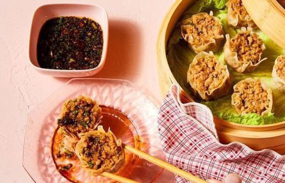 Na rynku pojawi się wegańska wieprzowina i kiełbasa. Producentem firma Impossible Foods