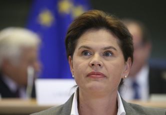 Alenka Bratuszek zrezygnowała z kandydowania do KE