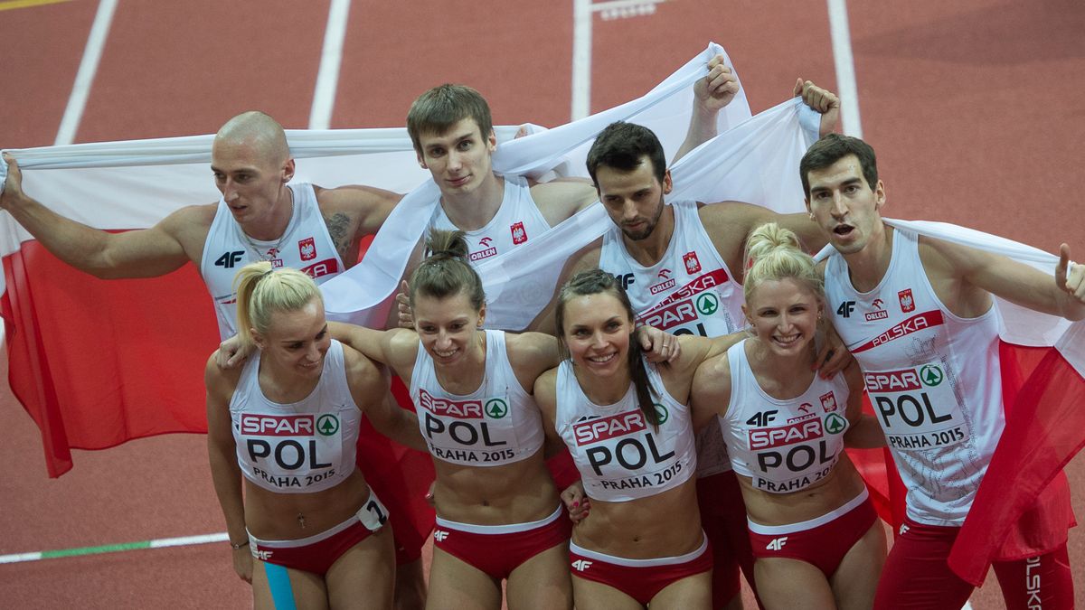 Zdjęcie okładkowe artykułu: Newspix /  / Na zdjęciu: Polscy sprinterzy i sprinterki na 400 metrów