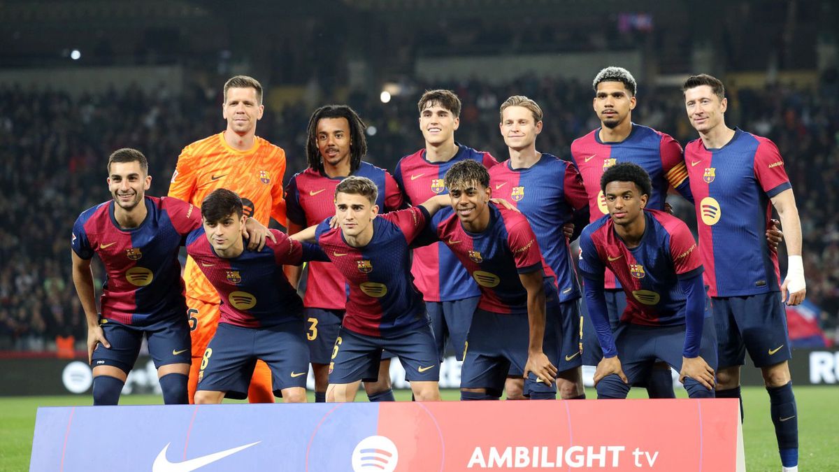 Getty Images / Judit Cartiel / Na zdjęciu: piłkarze FC Barcelony