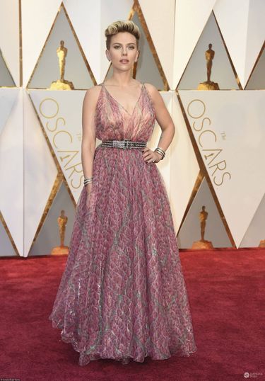 Scarlett Johansson - Oscary 2017 (kreacja: Alaia)