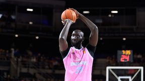 Ma 229 cm wzrostu. Walczy o powrót do NBA