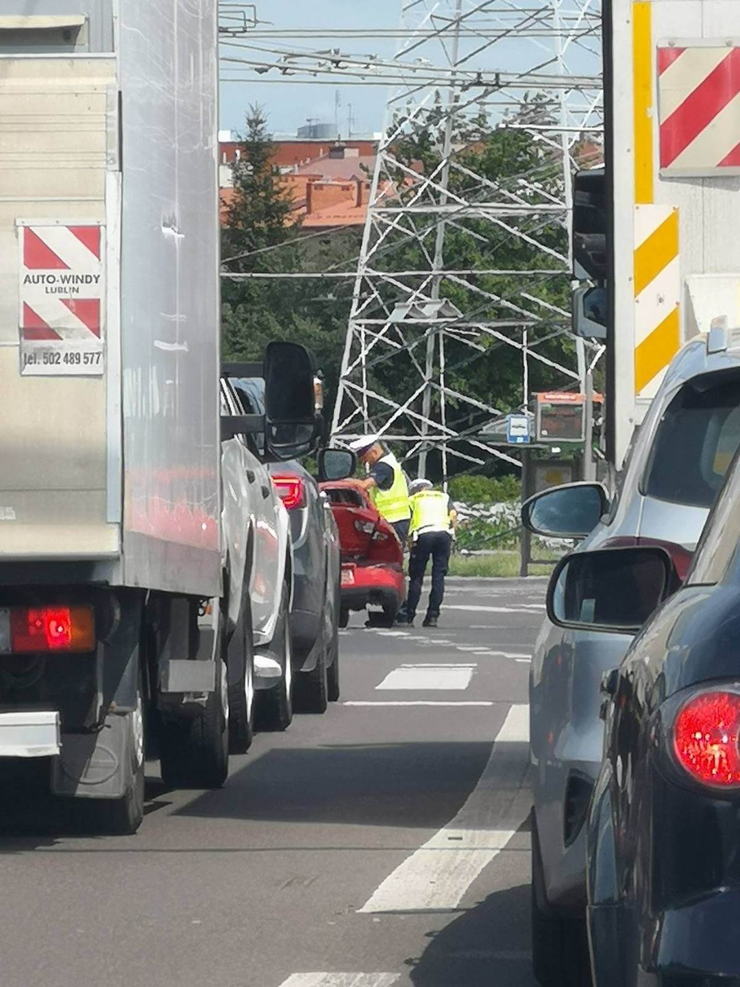 Zderzenie opla z seatem na skrzyżowaniu w Lublinie