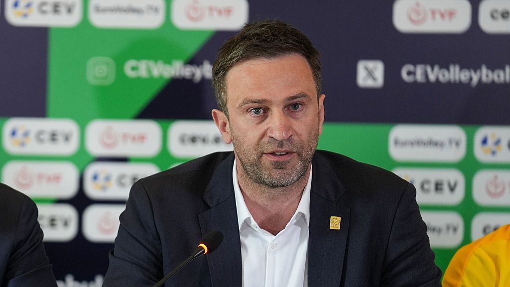 Getty Images / Bunyamin Celik/Anadolu / Na zdjęciu: prezydent CEV Roko Sikirić