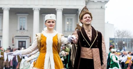 "Poloneza czas zacząć!" 163 pary uczniów zatańczą w Wilnie