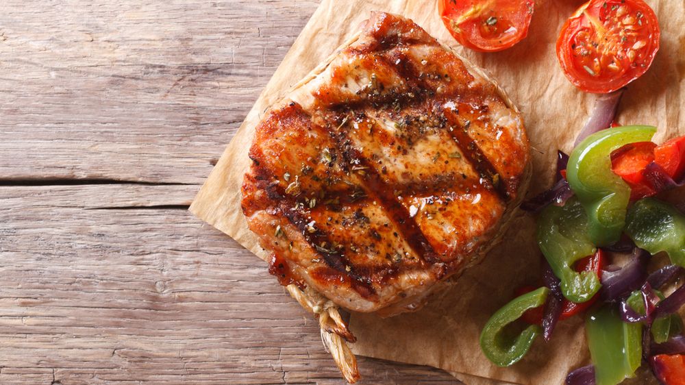 Peklowana pieczona szynka wieprzowa bez kości (ok. 11% tłuszczu)