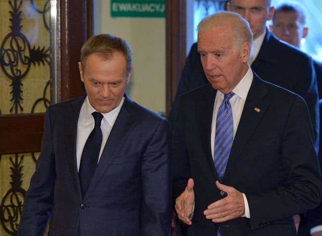Rozpoczęło się spotkanie Tuska z wiceprezydentem USA ws. Ukrainy