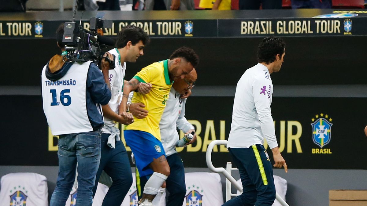 Zdjęcie okładkowe artykułu: Getty Images / Alexandre Schneider / Stringer / Na zdjęciu: Neymar