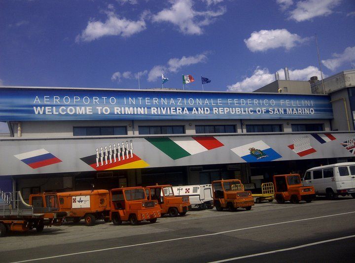 Lotnisko Rimini (RMI). Jak dostać się do centrum miasta? - WP Turystyka