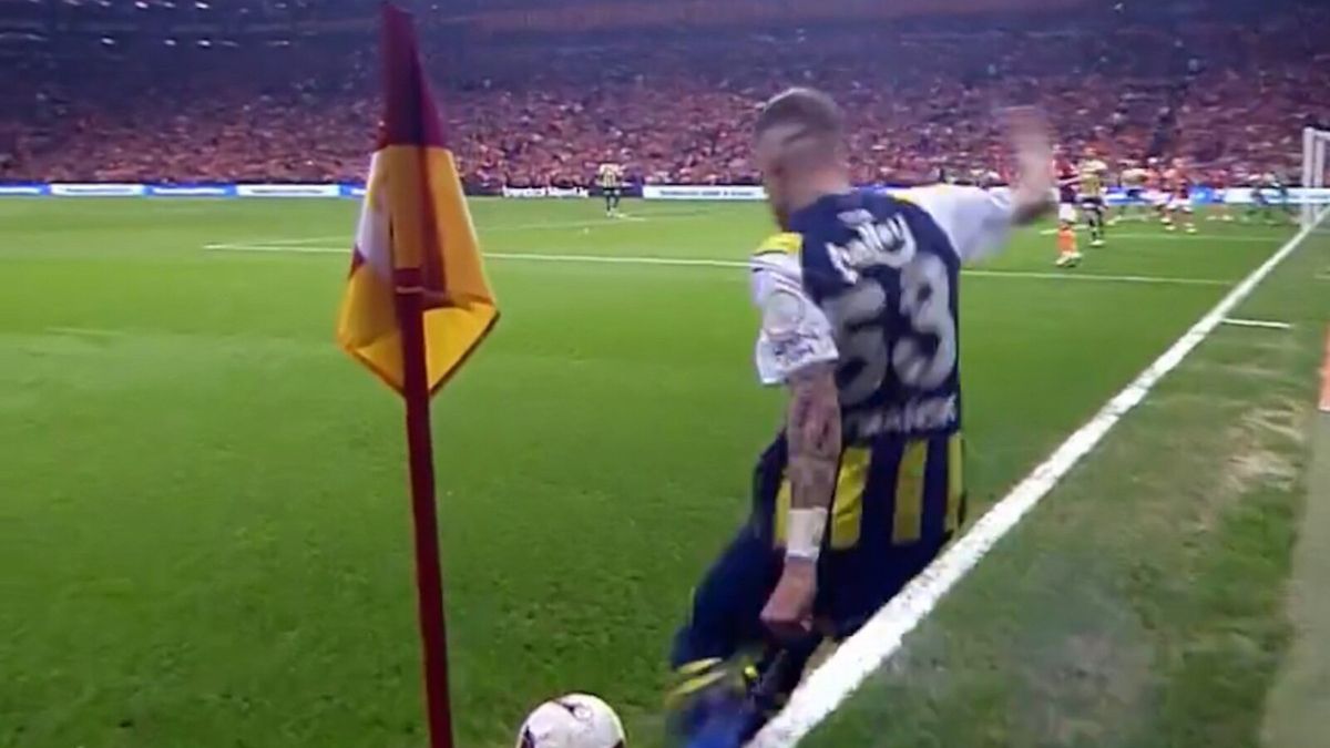 beIN SPORTS Turkiye / Sebastian Szymański błysnął w derbach Stambułu