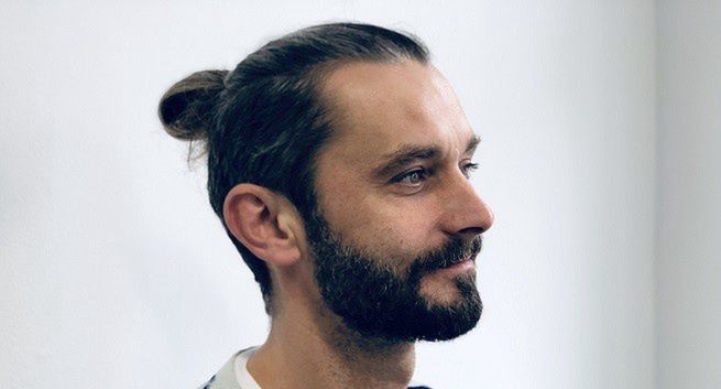 Paweł Bielak account managerem w Neon Shake