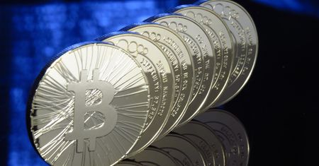 Bitcoin zyskuje poparcie dużych graczy świata finansów