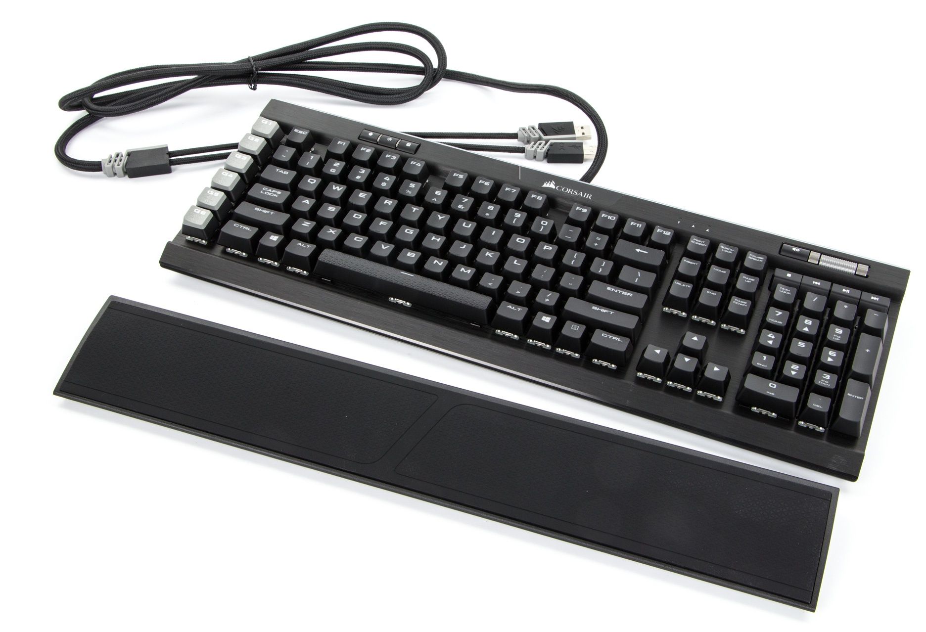 Corsair K95 RGB Platinum - klawiatura z podkładką pod nadgarstki