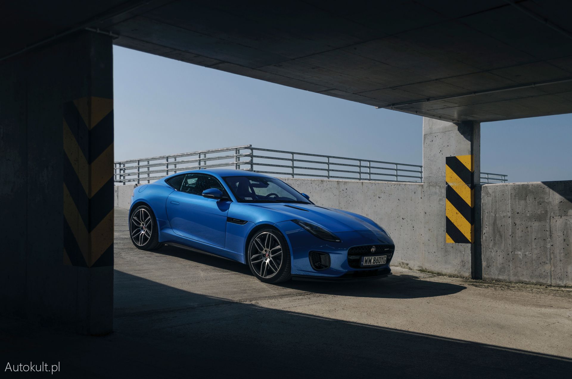 Jaguar F-Type P300