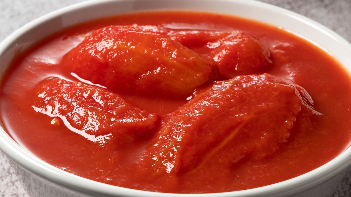 Warto zimą postawić na pomidory z puszki