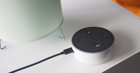 Reverb, czyli Alexa jako aplikacja na Androida, iOS-a i macOS-a. Czy okaże się lepsza od Siri?
