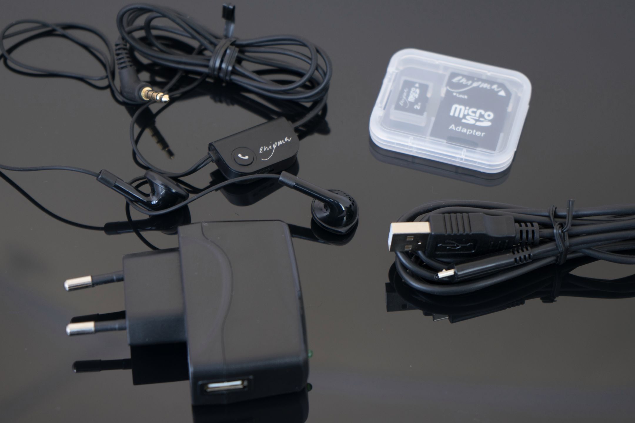 Ładowarka już jednak nie retro: standardowe microUSB