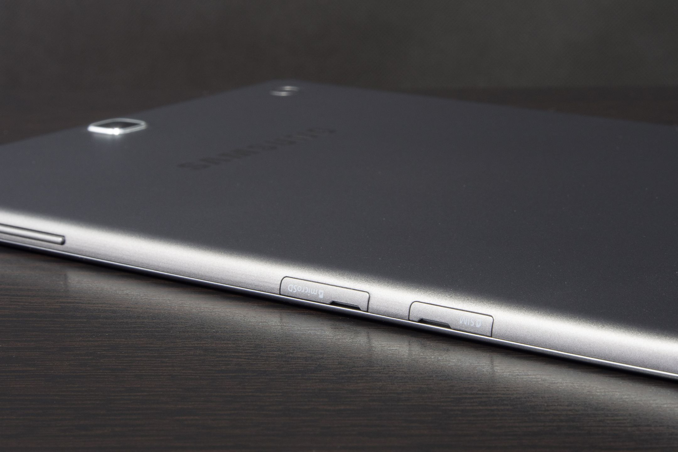Samsung Tab A 9.7 LTE: lekki i mobilny, ale zdecydowanie za drogi tablet 5