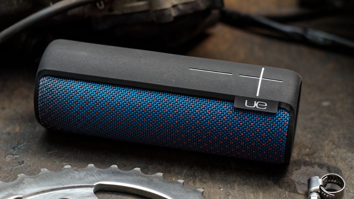 Ultimate Ears BOOM 2: niezatapialny głośnik na imprezę z 3 DJ-ami 1