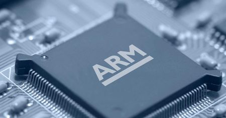 Nowe ARM-owe konstrukcje dadzą nawet zwykłym smartfonom wydajność konsol do gier