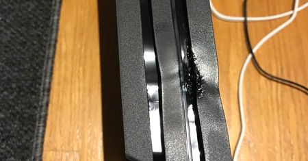 PlayStation 4 Pro może się przegrzewać i pracować zbyt głośno
