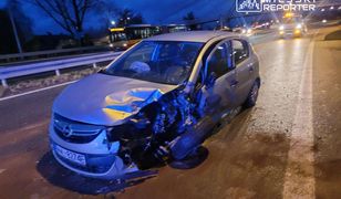 82-latek jechał pod prąd i zderzył się czołowo. Trzy osoby są ranne