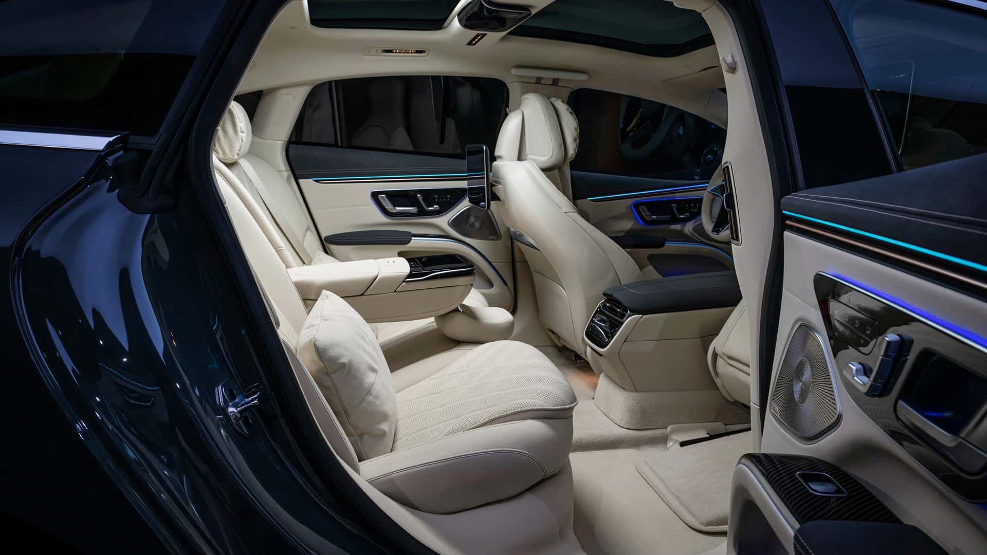 Mercedes-Benz EQS