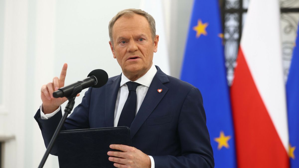 Donald Tusk przestrzegał we wtorek przed "naiwnym entuzjazmem integracyjnym"