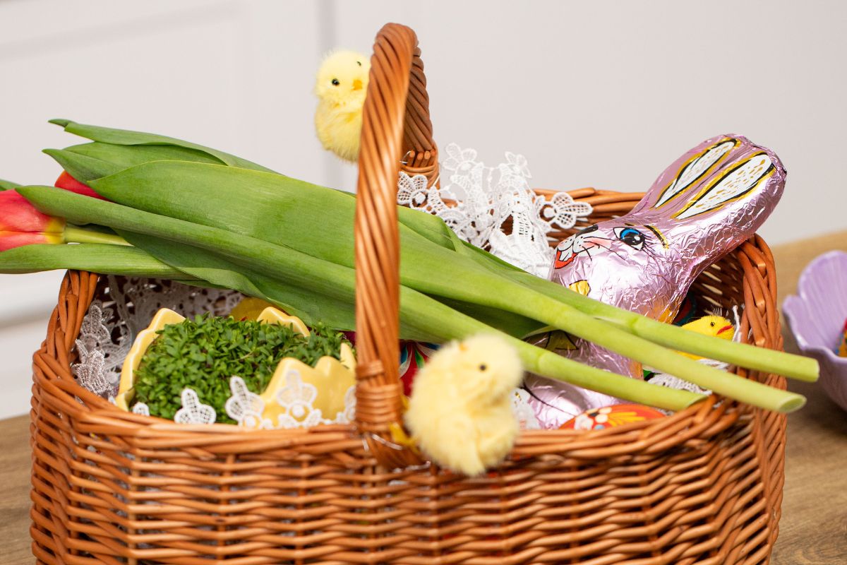 Tego nie włożymy do koszyczka wielkanocnego. Badani wskazali zakazane produkty