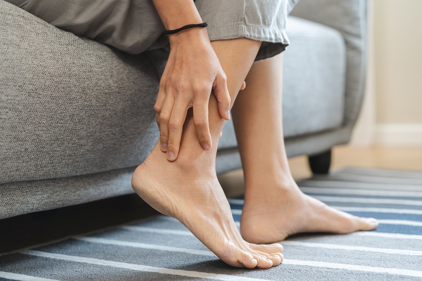 Brak włosków na palcach stóp jako wczesny znak miażdżycy