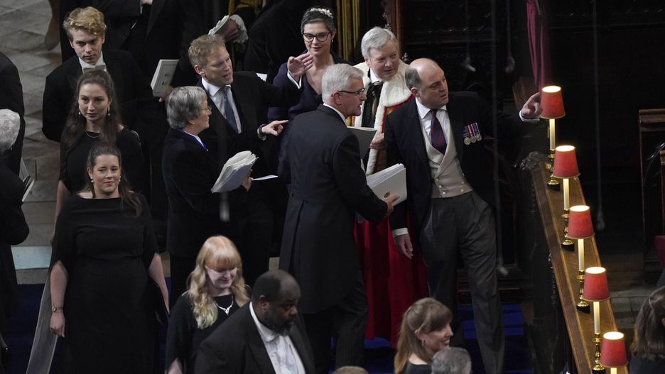 King Charles III coronation
Chancellor of the Exchequer Jeremy Hunt and Defence Secretary Ben Wallace at the coronation of King Charles III and Queen Camilla at Westminster Abbey, London. Picture date: Saturday May 6, 2023. 
Dostawca: PAP/PA
Andrew Matthews
King Charles III coronation## PA2023, royal, royalty, westminster abbey, interior, inside, wparota, inside the abbey, insideabbey, abbey inside, abbeyinside, ROYAL, Coronation