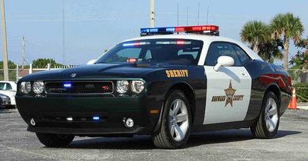 Dodge Challenger dla groźnego szeryfa