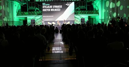 Igrzyska Wolności. Jak informować w świecie polaryzacji i chaosu? [NA ŻYWO]