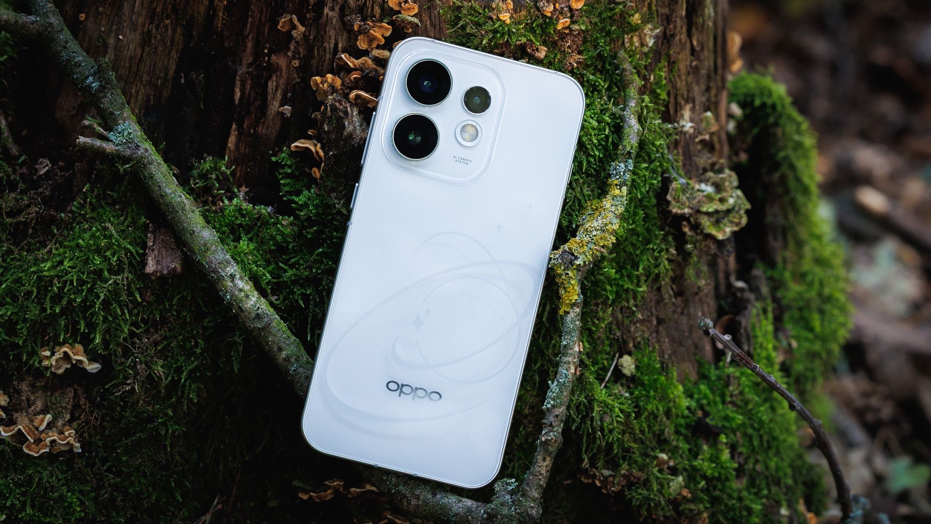 OPPO Reno 16 5G.