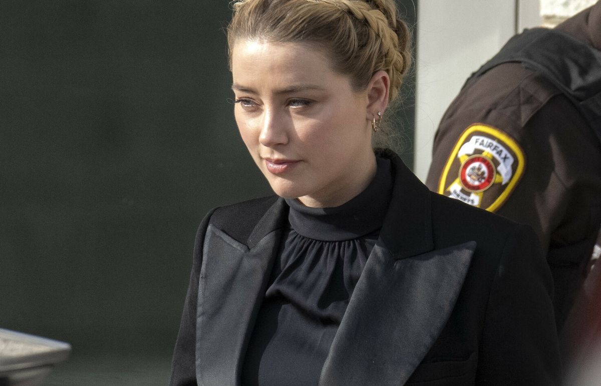 Amber Heard w odpowiedzi na pozew męża zażądała od niego 100 mln dol. 