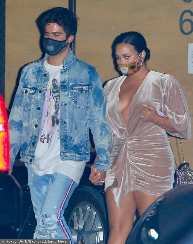 Świeżo zaręczona Demi Lovato na kolacji z narzeczonym