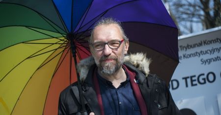 Kijowski broni się w "Newsweeku": "Jestem jedyną osobą, którą się pyta o alimenty! TO OBRZYDLIWE"