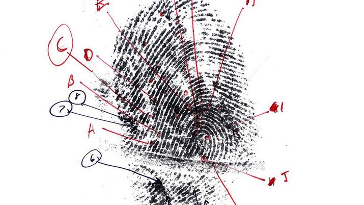 Rozszerzona rzeczywistość kontra odcisk palca. Na co stawiają giganci? 1