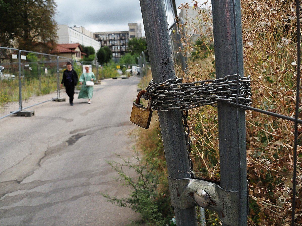 Łódź: Trzy parkingi piętrowe urosły już prawie pod sam dach