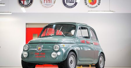 Abarth świętuje 100-lecie toru Monza wyjątkowym restomodem. To hołd dla rekordzisty