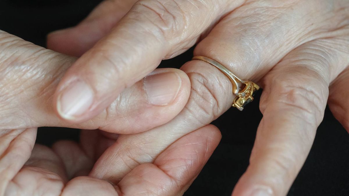 Napuchnięty palec? Lepiej tego nie lekceważyć